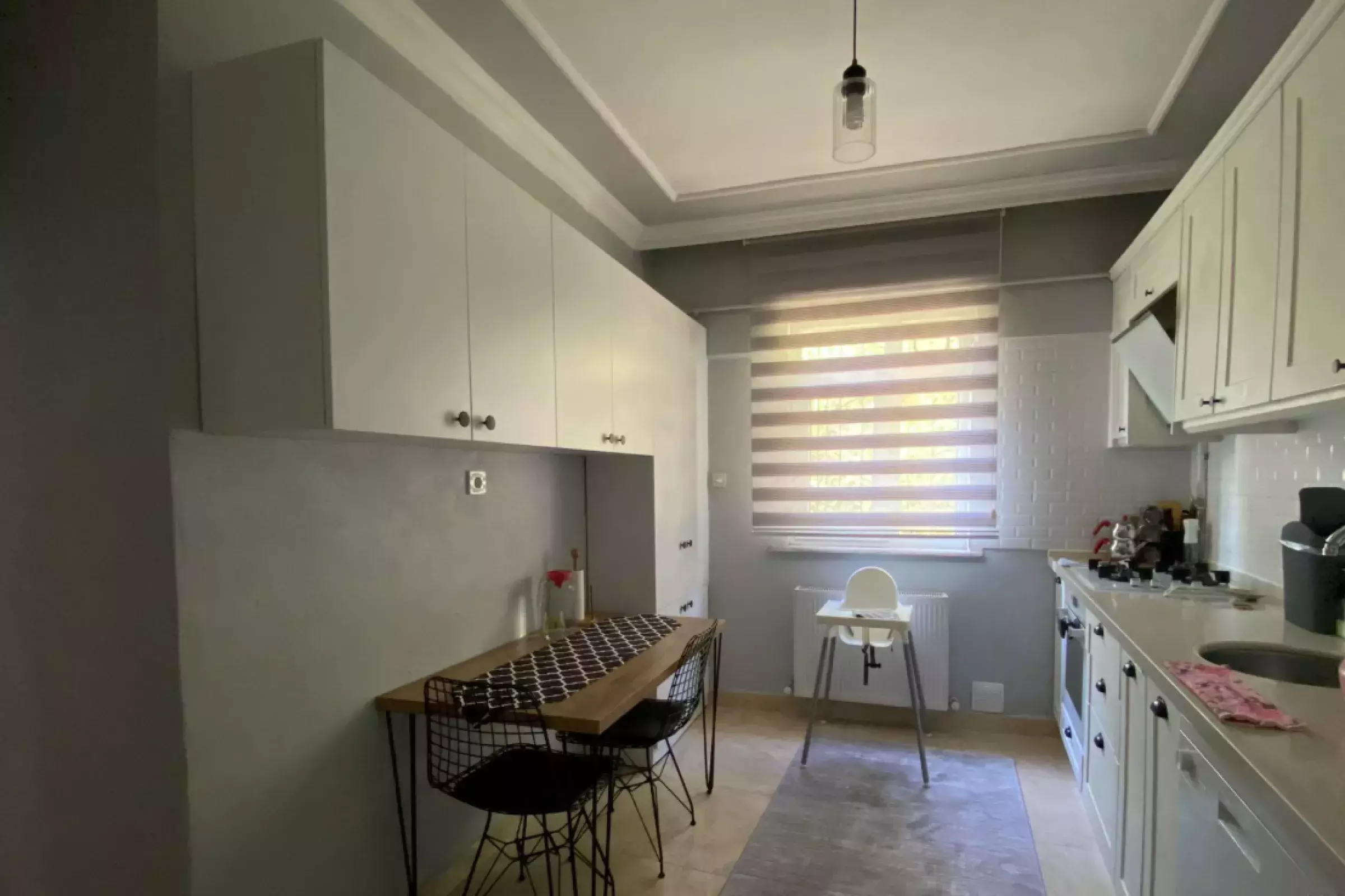 Başiskele Akrilik Mutfak Dolabı